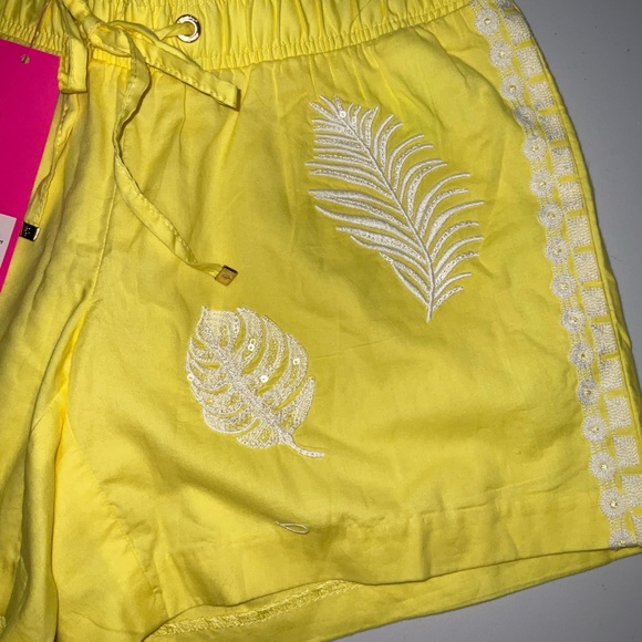 Lilly Pulitzer NWT 5" Katia Emb Shorts Watch Hill Yellow Fiesta Size XXS - Picture 5 of 16